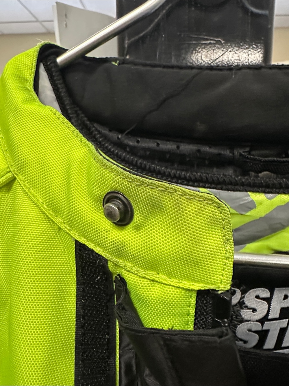 Men's High-Visibility Motorcycle Jacket - Neon Yellow & Gray - Picture 9 of 10